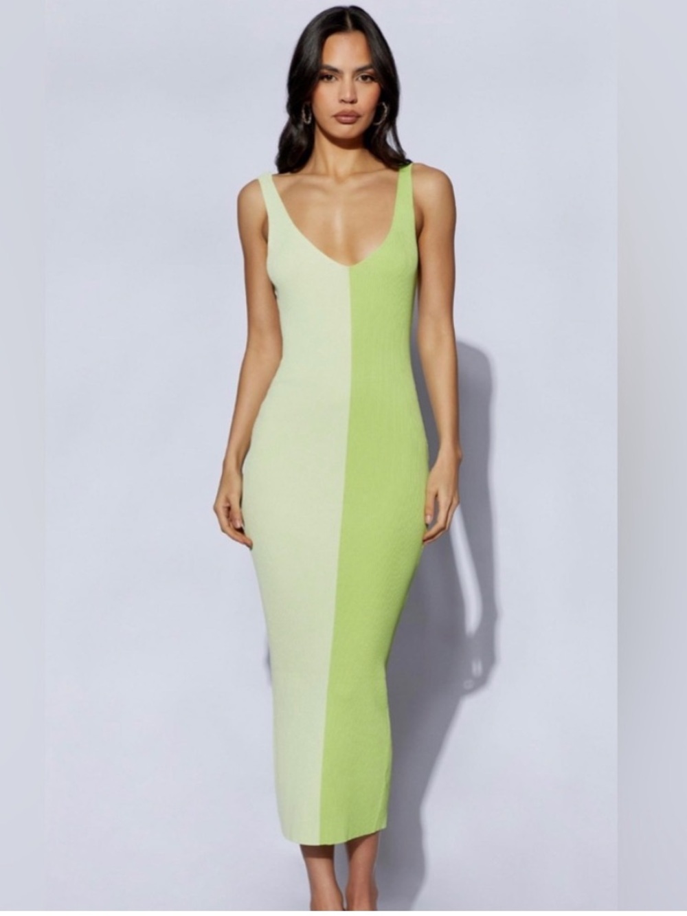 MESHKI Two Tone Vneck Midi Dress in Lime/Green Ribbed Knit M Medium